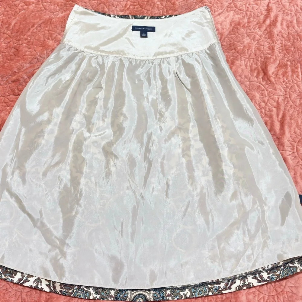 Banana Republic 100% Silk Paisley A-Line Skirt Brown Blue Size 0